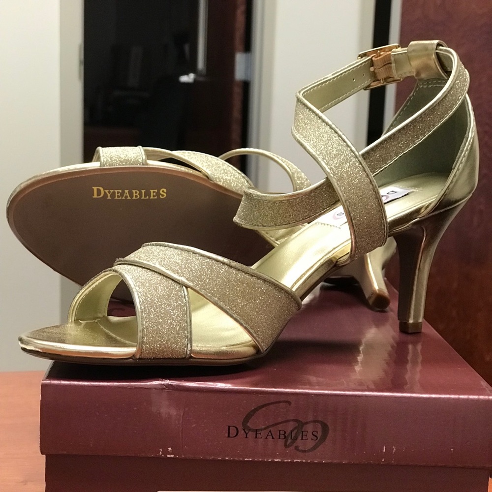 NIB size 9.5 sparkle gold heels